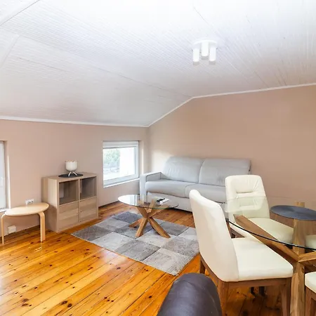 Homy & Stylish Centrally Located Appartamento
